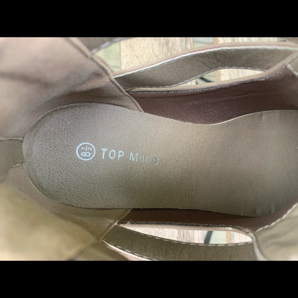 Brown boots with buckle and small heel - Picture 5 of 6